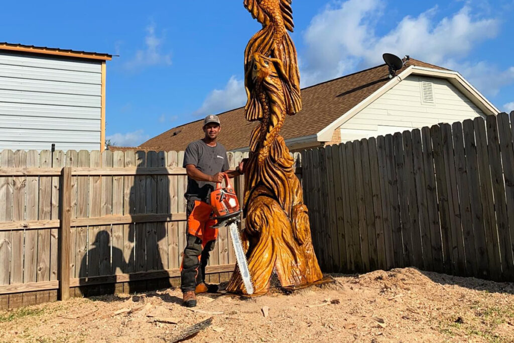 Chad Gainey vor einem seiner Werke